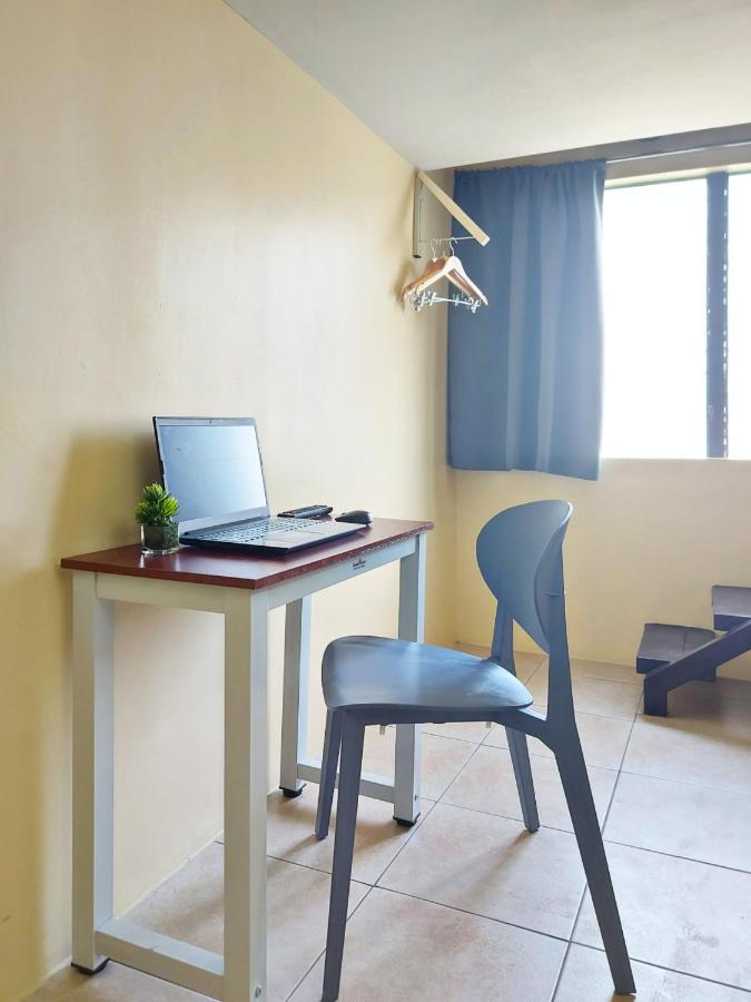 Airobedz Manila - A Value Hotel Экстерьер фото