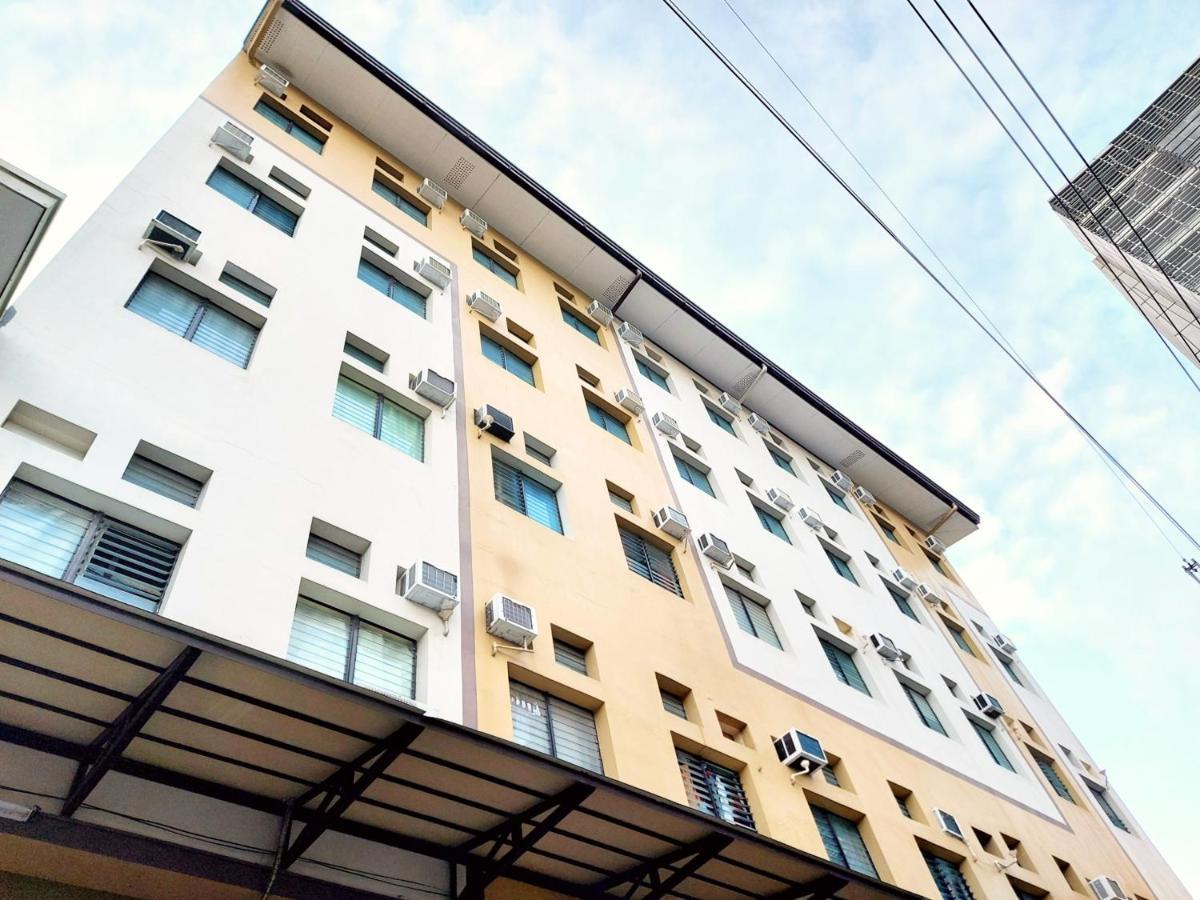 Airobedz Manila - A Value Hotel Экстерьер фото