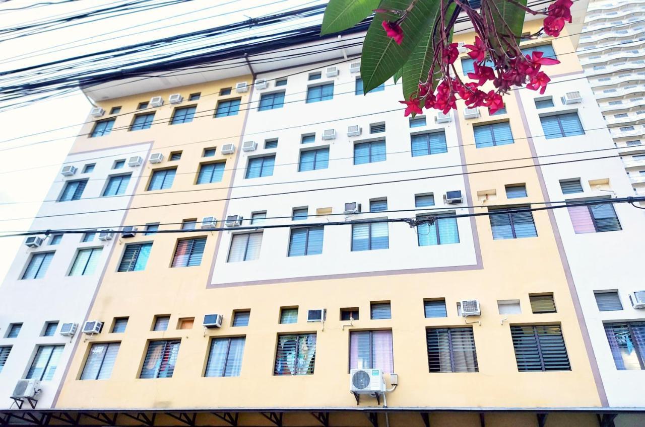 Airobedz Manila - A Value Hotel Экстерьер фото